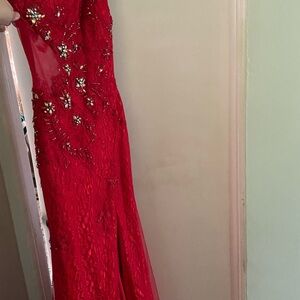 Elegant Red Beaded Prom Dress - Sleeveless Evening Gown